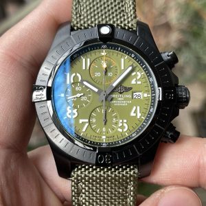 Breitling Avenger B01 45mm 1:1 Super Clone & Luxury Replica Watch 1039171979 - front view | Avenger