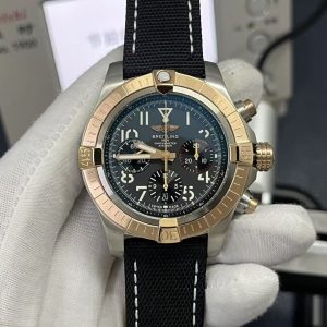 Breitling Avenger B01 Super Clone Watch | Luxury AAA Replica 1143987414 - side view | Avenger