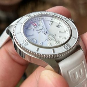 Breitling Superocean Women's Automatic Replica Watch | Luxury Imitation 1048036503 - close-up