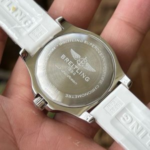 Breitling Superocean Women's Automatic Replica Watch | Luxury Imitation 1048036503 - macro shot
