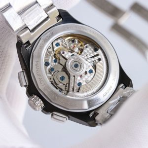 Breitling Avenger B01 Chronograph 44mm Premium Replica Watch 1096248664 - macro shot
