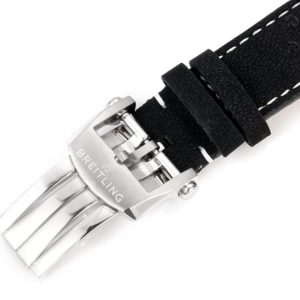 Breitling Transocean 1:1 Super Clone Men's Luxury Replica Watch 1114629858 - macro shot | Breitling