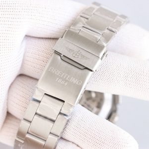Breitling Avenger B01 Chronograph 44mm Premium Replica Watch 1096248664 - front view